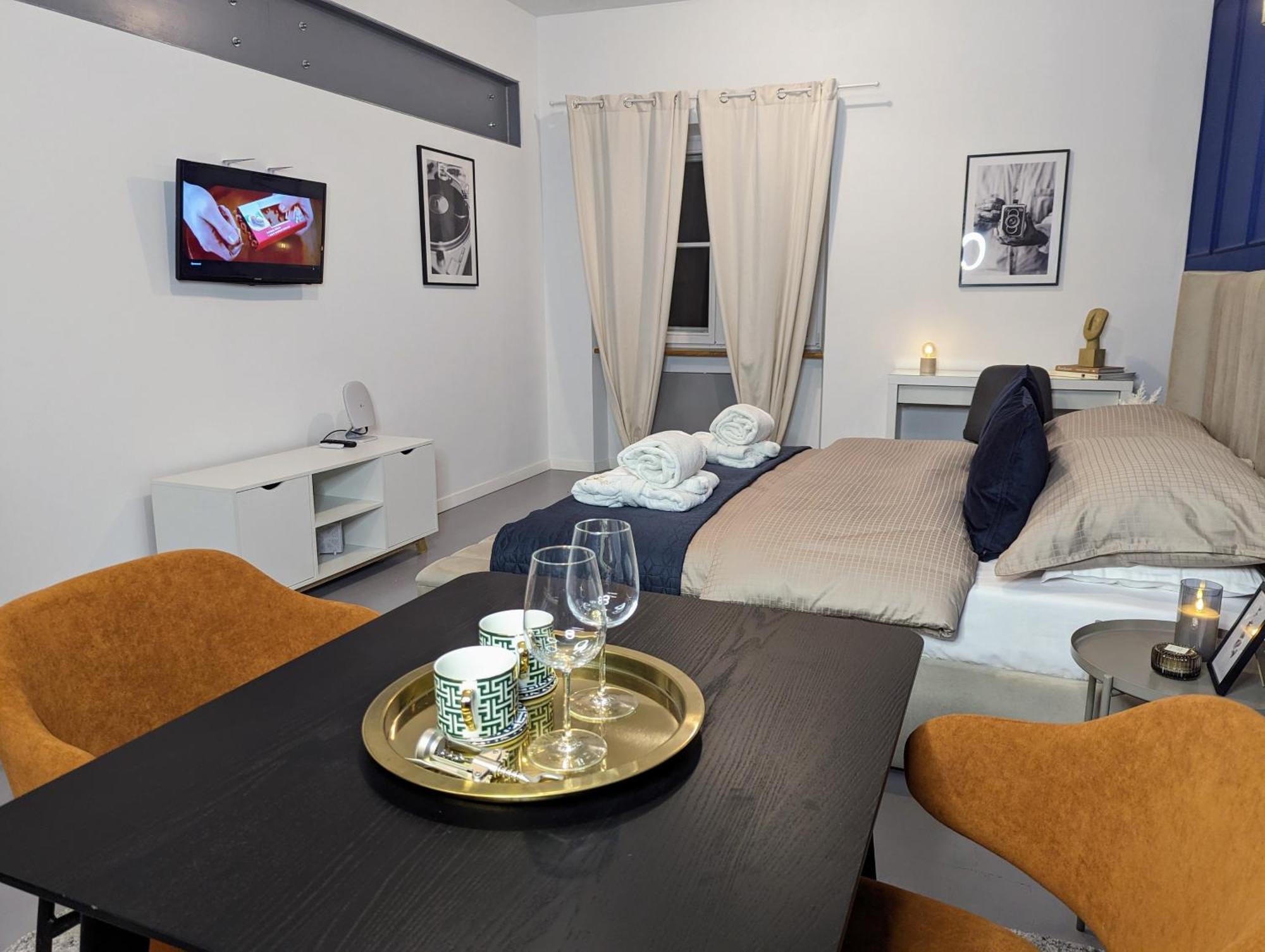 Bella Luna Luxury Suites - Chic Residence In Historic Square 바르샤바 외부 사진